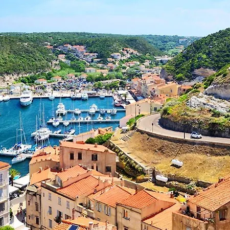 Beau Neuf A 5 Mn De La *