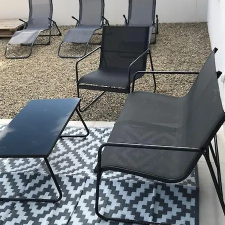 Beau Neuf A 5 Mn De La *