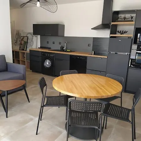 Beau Neuf A 5 Mn De La Apartment *