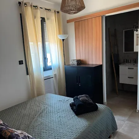 Beau Neuf A 5 Mn De La Apartment