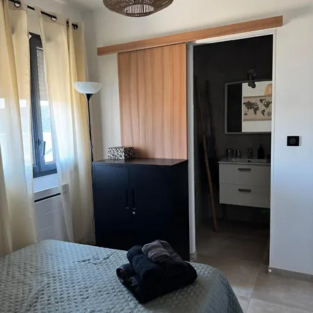 Beau Neuf A 5 Mn De La Apartment *